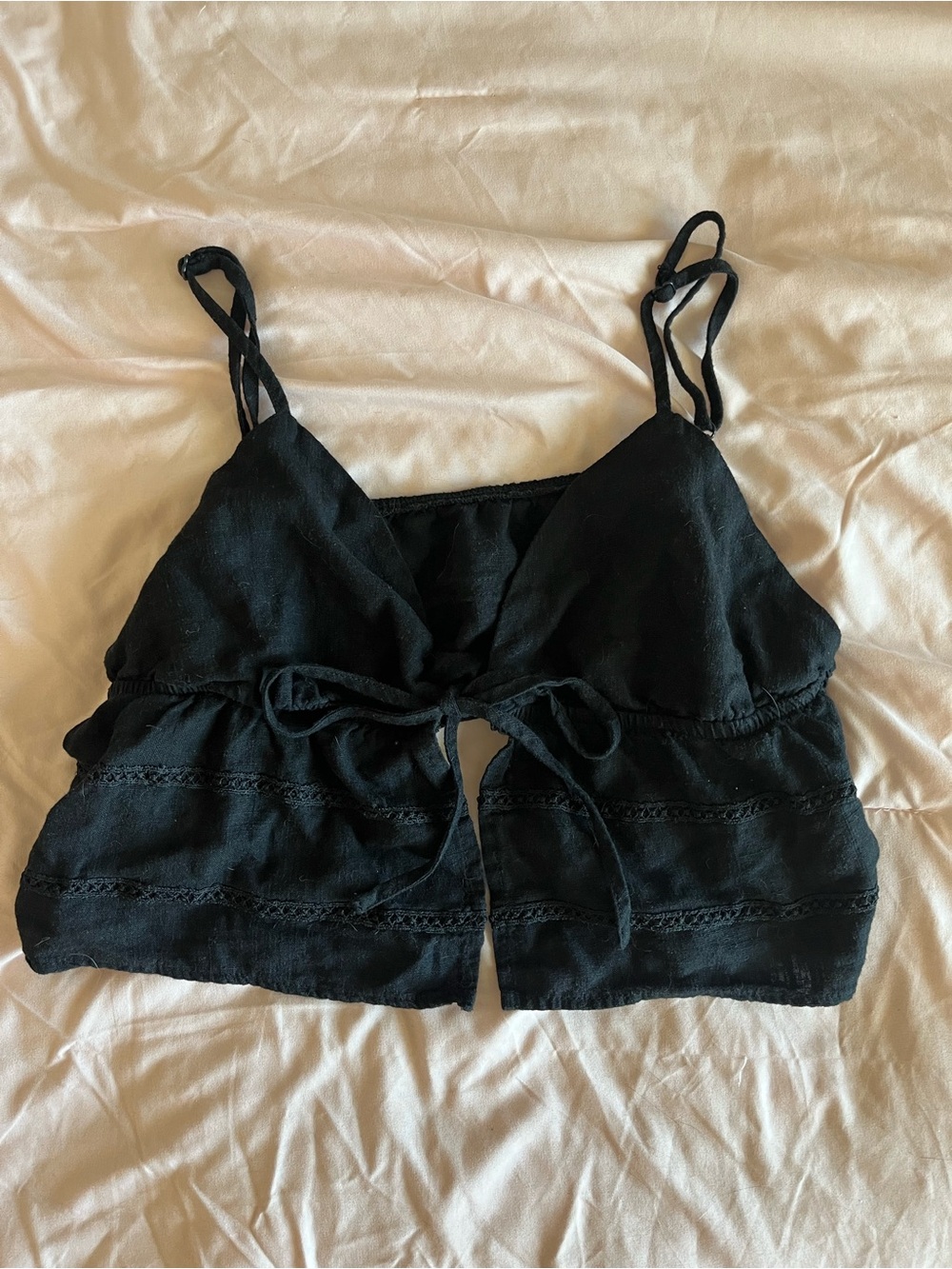 SHEIN Black Tie-Front Cropped Cami